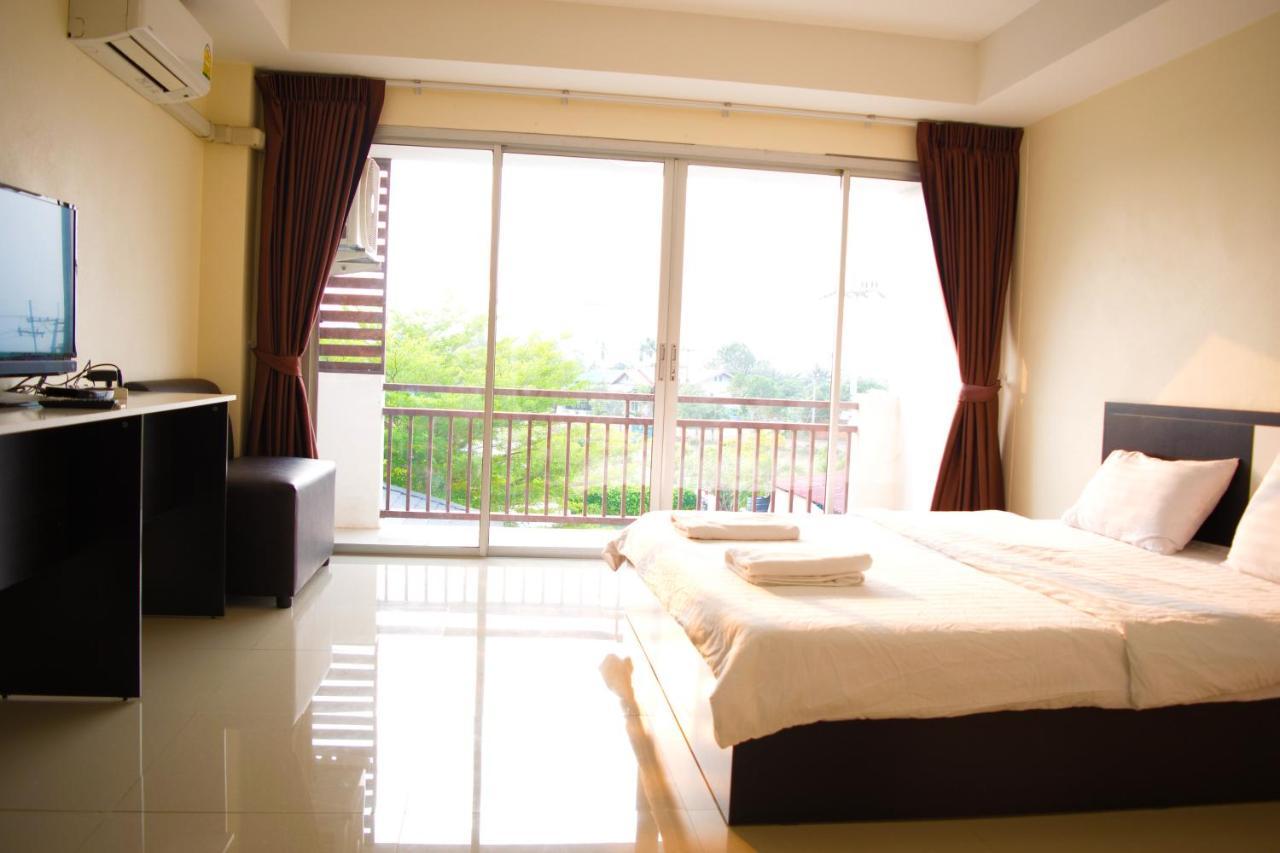Nantharom Hotel And Restaurant Plaeng Yao Exterior photo
