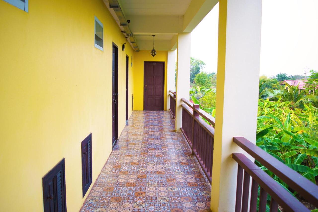 Nantharom Hotel And Restaurant Plaeng Yao Exterior photo
